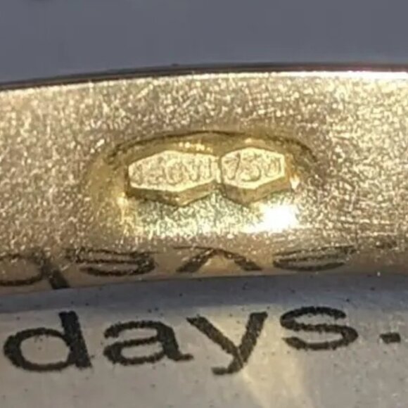 Vintage ITALIAN 18K Yellow Gold Bangle Bracelet, 10.7 grams - Picture 6 of 16